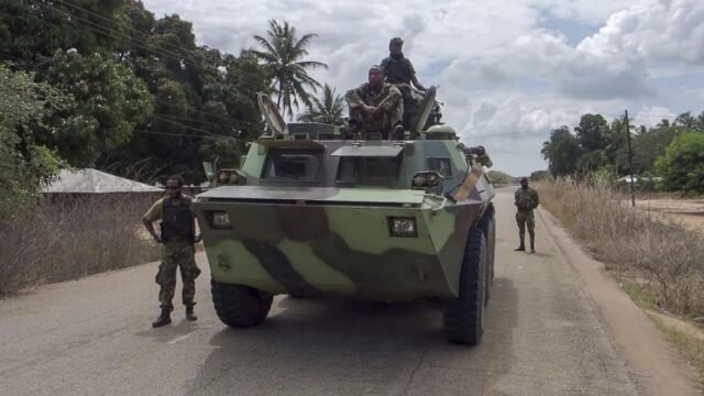 Los combatientes vinculados al Estado Islámico desplazan a más de 46,000 personas en el norte de Mozambique, ONU dice
