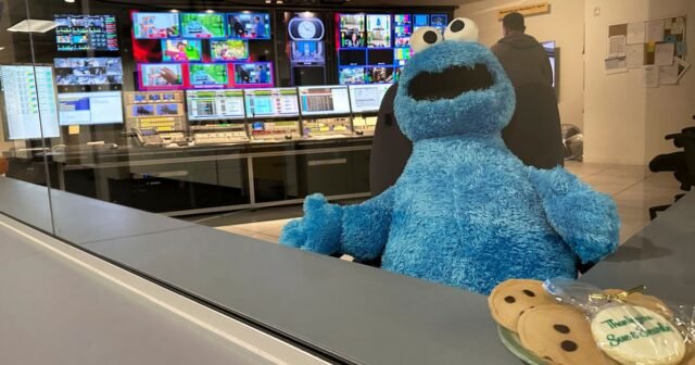 No solo Big Bird: Cosas que saber sobre el Centro de Transmisión Pública y sus recortes de fondos
