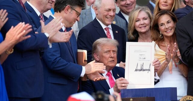Nuevos requisitos de trabajo federal de Medicaid significan menos margen para los estados
