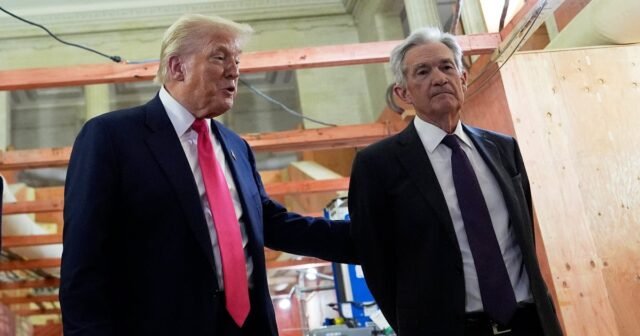 Trump afirma que "probablemente" no disparará al presidente Jerome Powell
